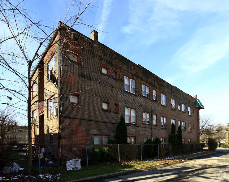 More Photos Of 2744 Mayfield Rd, Cleveland Apartments For Sale