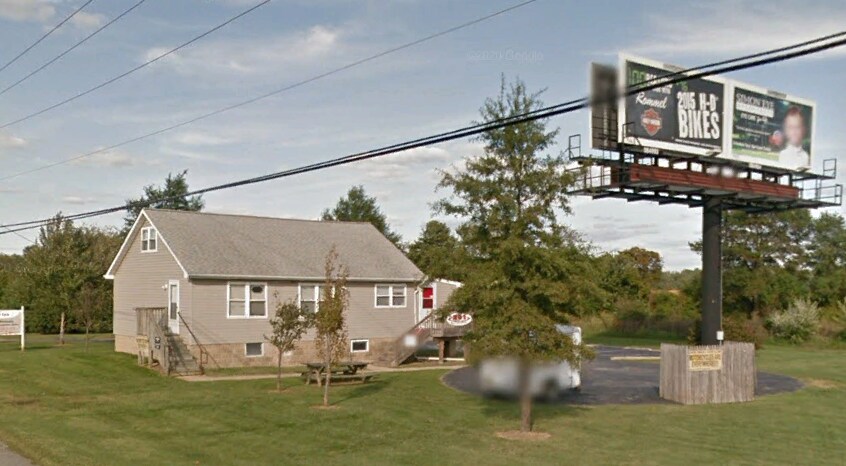 Primary Photo Of 4761 Summit Bridge Rd, Middletown Storefront For Sale