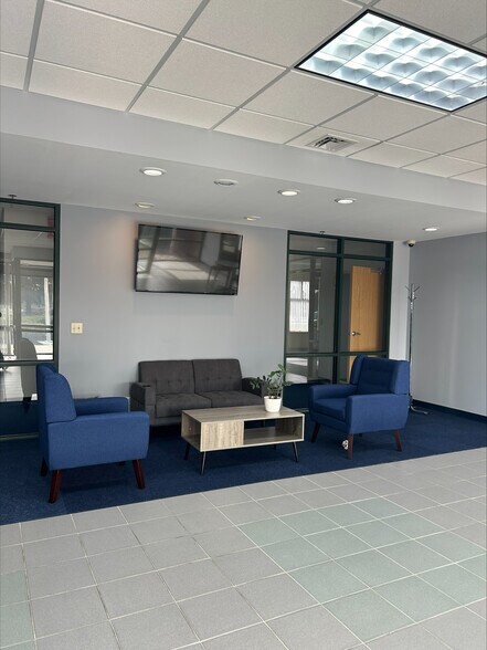More Photos Of 4 Barrell Ct, Concord Office For Lease