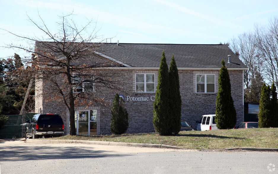 More Photos Of 8780 Virginia Meadows Dr, Manassas Industrial For Lease