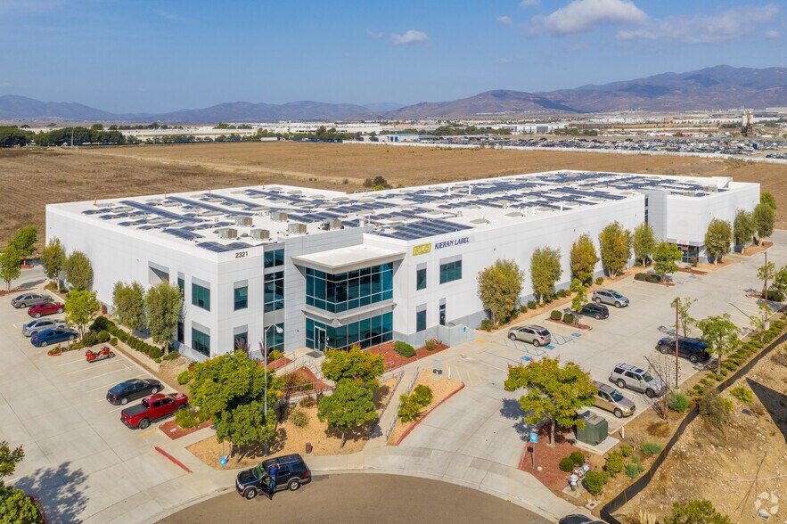 More Photos Of 2321 Siempre Viva Ct, San Diego Warehouse For Lease