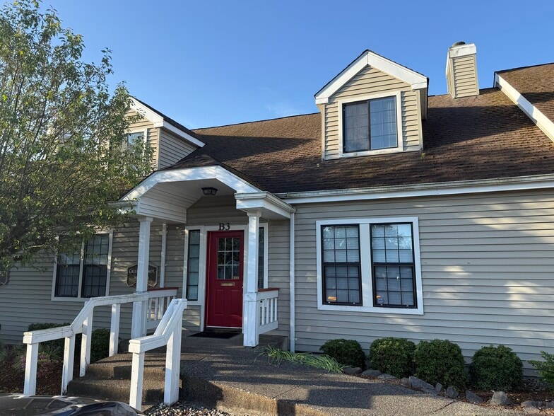 More Photos Of 1919 N Pearl St, Tacoma Office For Sale