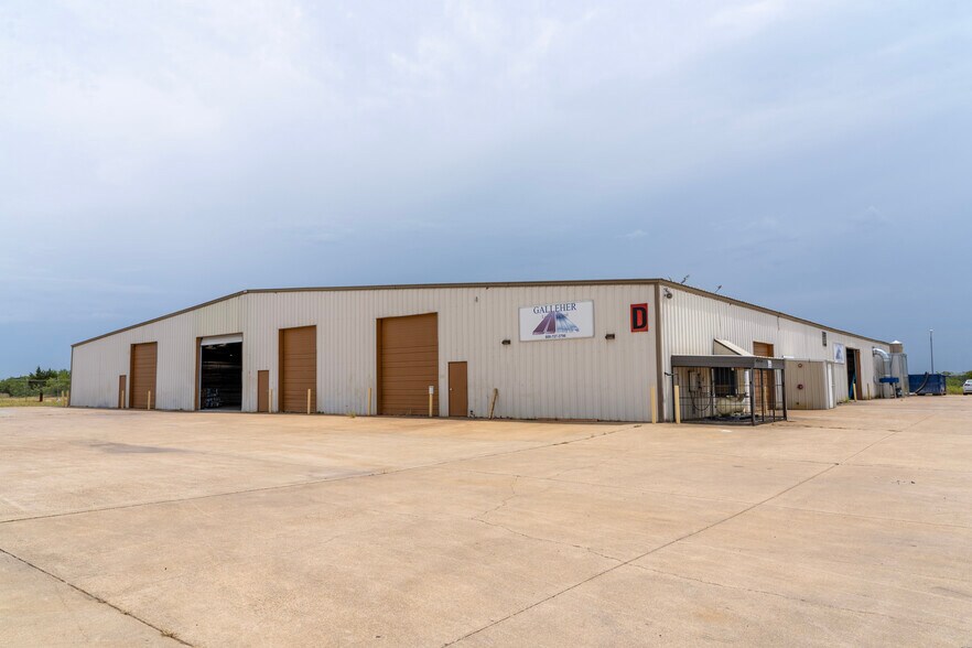 Primary Photo Of 225 Metro Dr, Terrell Unknown For Sale