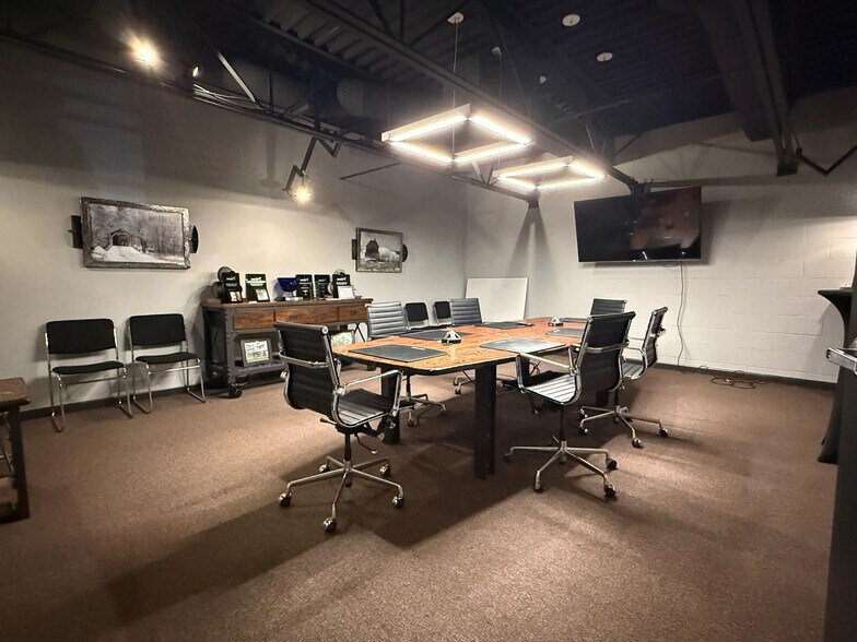 More Photos Of 1880 Birchwood Dr, Troy Warehouse For Sale