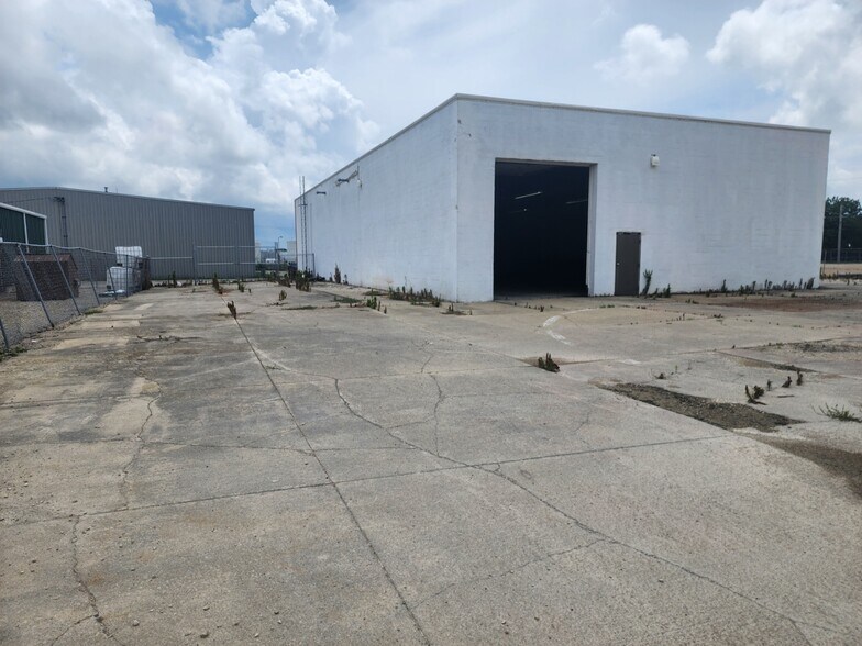 More Photos Of 103 Quarry Rd, Rochelle Warehouse For Sale