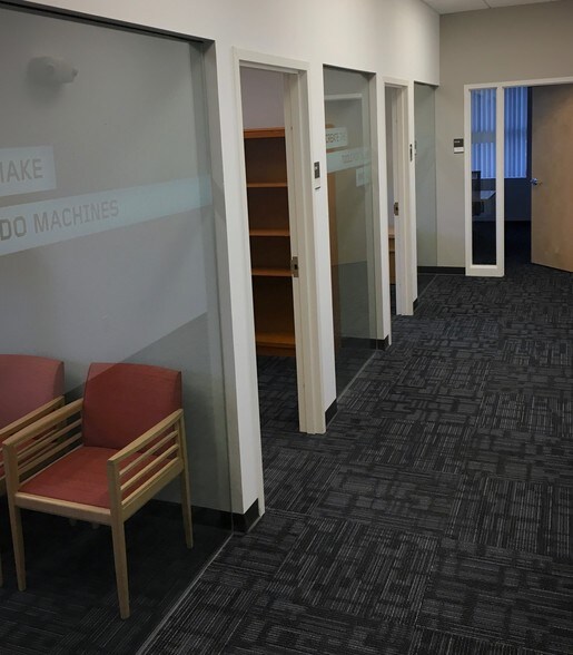 More Photos Of 22 South St, Hopkinton Storefront Retail Office For Lease