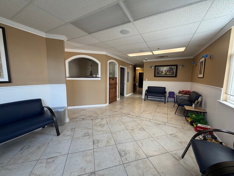 More Photos Of 301-306 Steeple Chase Dr, Prince Frederick Office For Sale