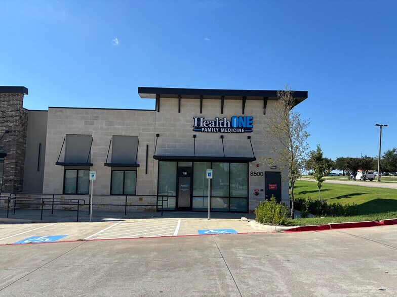 More Photos Of 8500 Olympus Blvd, Irving Office For Sale