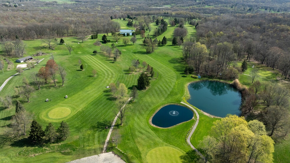 More Photos Of 318 Tanglewood Rd, Pulaski Golf Course Driving Range For Sale