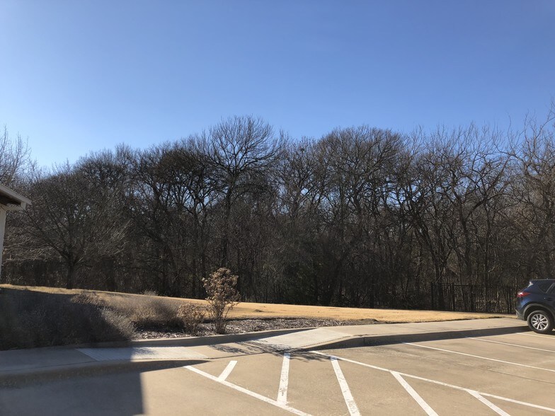 More Photos Of 4 Horizon Ct, Heath Office For Lease