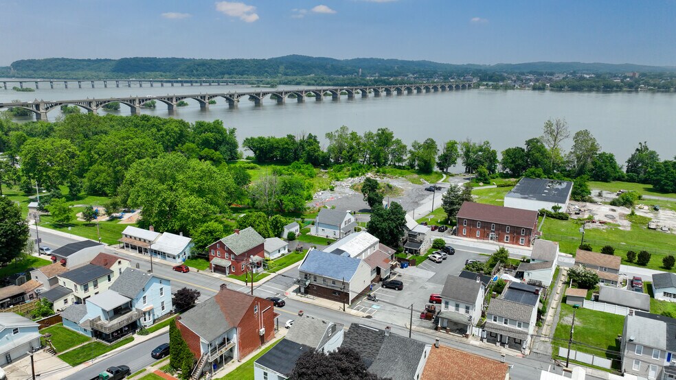 More Photos Of 601 S Front St, Wrightsville Specialty For Sale