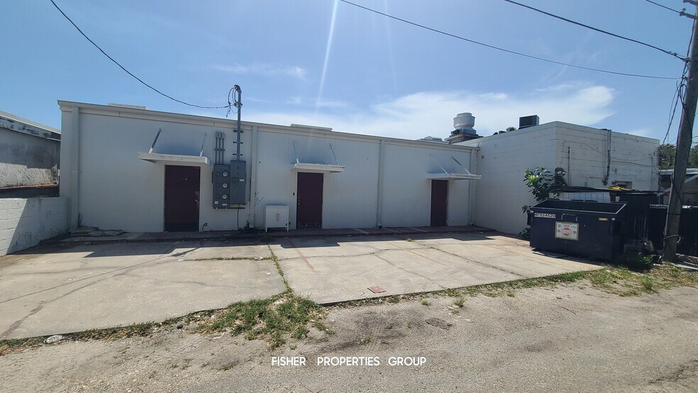 More Photos Of 211 E Davis Blvd, Tampa Storefront For Lease