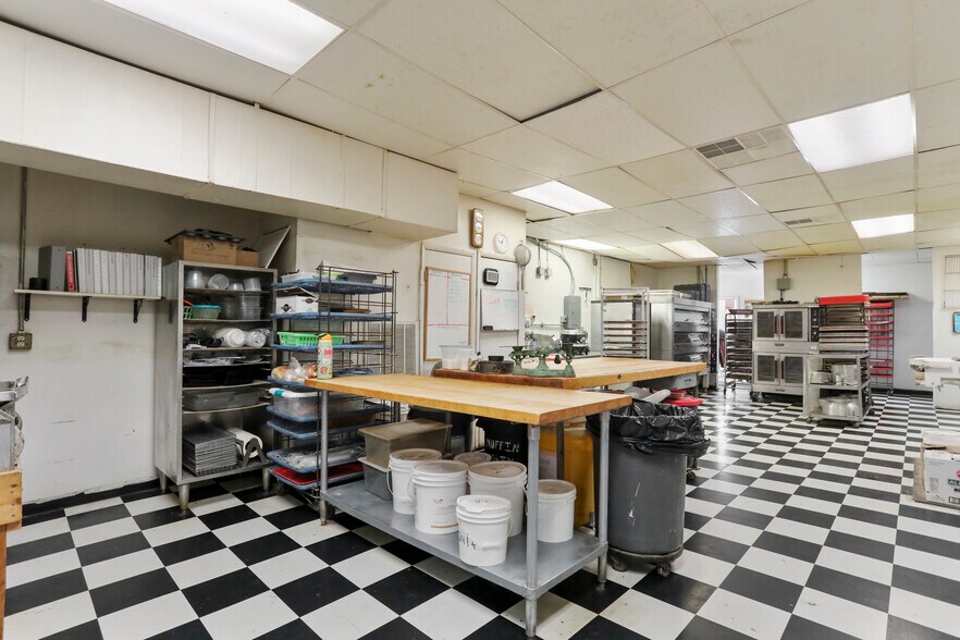 More Photos Of 100 W German St, Shepherdstown Storefront Retail Residential For Sale