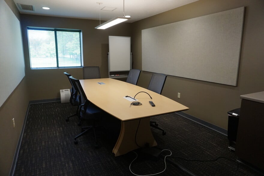 More Photos Of 2201 N 12th St, Fargo Light Distribution For Lease