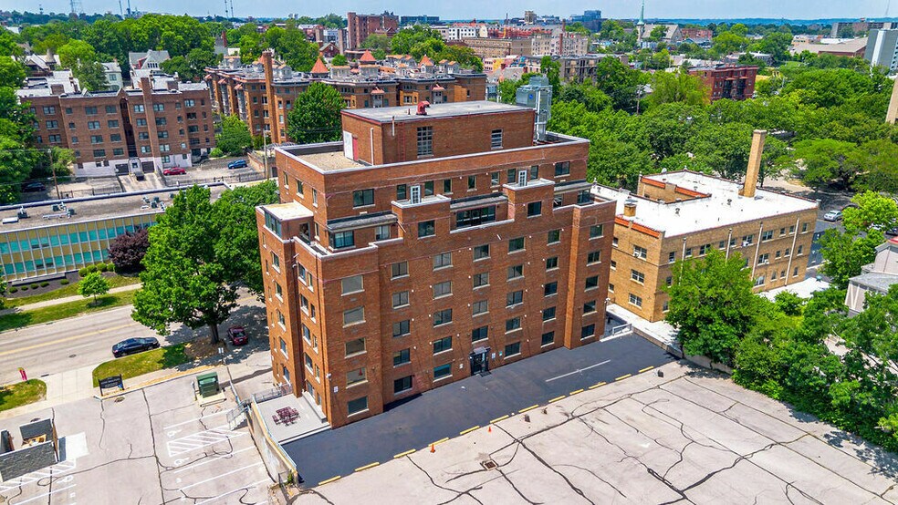 More Photos Of 2330 Victory Pky, Cincinnati Office Residential For Lease