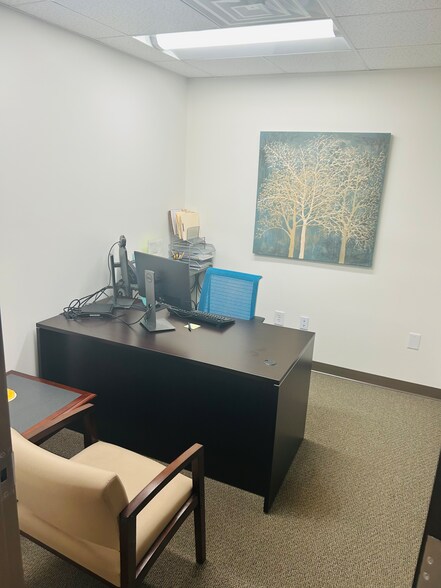 More Photos Of 660 Lanier Park Dr, Gainesville Medical For Lease