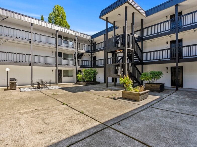 More Photos Of 210 Bethel St NE, Olympia Apartments For Sale