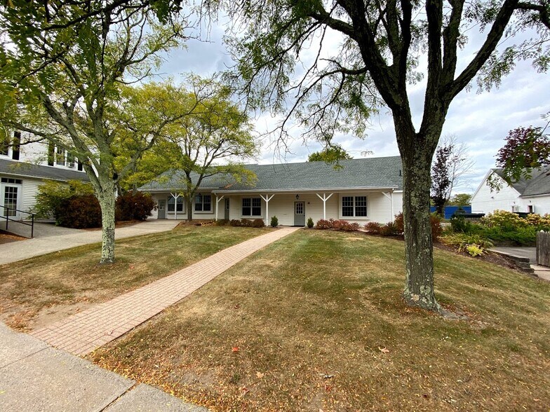 More Photos Of 395 W Avon Rd, Avon Office For Lease