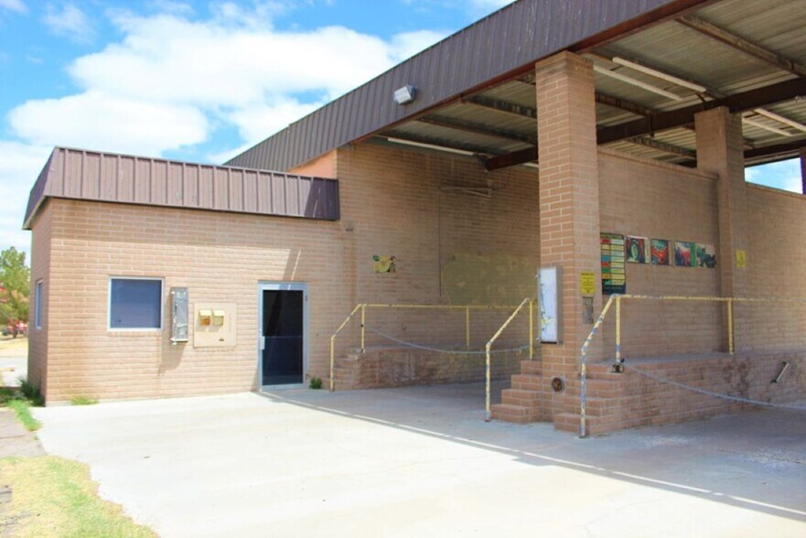More Photos Of 2401 W Hornbeck Blvd, Fort Stockton Carwash For Sale