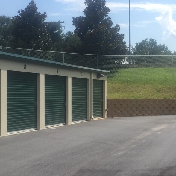 More Photos Of 1506 26th Street Blvd SE, Hickory Self Storage For Sale