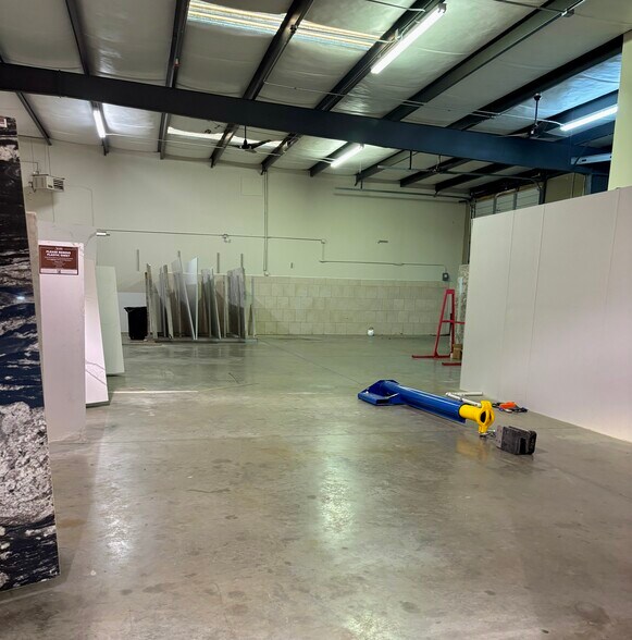 More Photos Of 10913 Office Park Dr, Charlotte Unknown For Lease