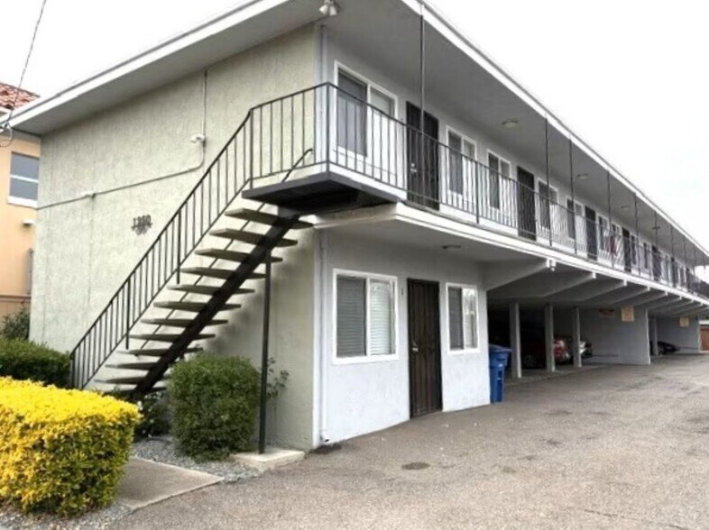 Primary Photo Of 1250 E St, Hayward Apartments For Sale