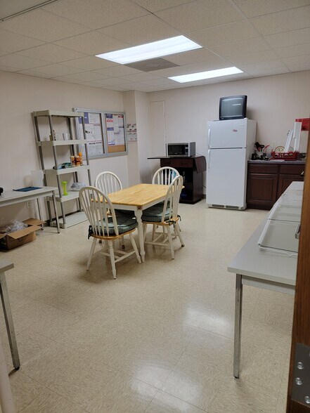 More Photos Of 4525 US 264 Hwy W, Washington Light Distribution For Sale