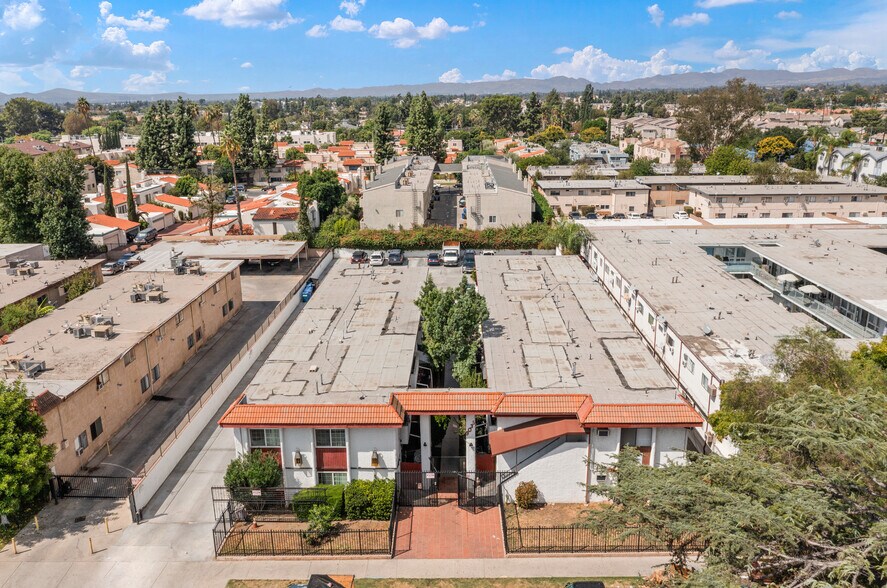 More Photos Of 9035 Cedros Ave, Panorama City Apartments For Sale