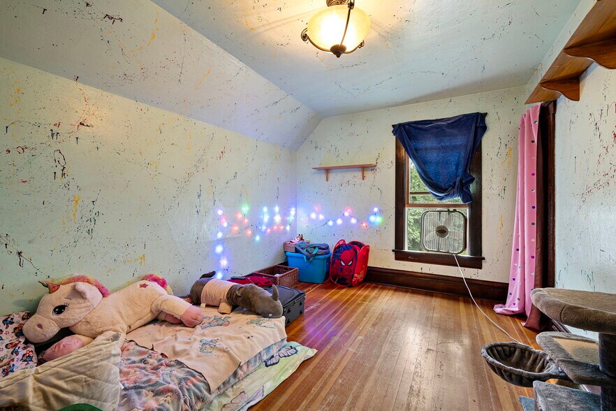 More Photos Of 292 S Garden Way, Eugene Land For Sale