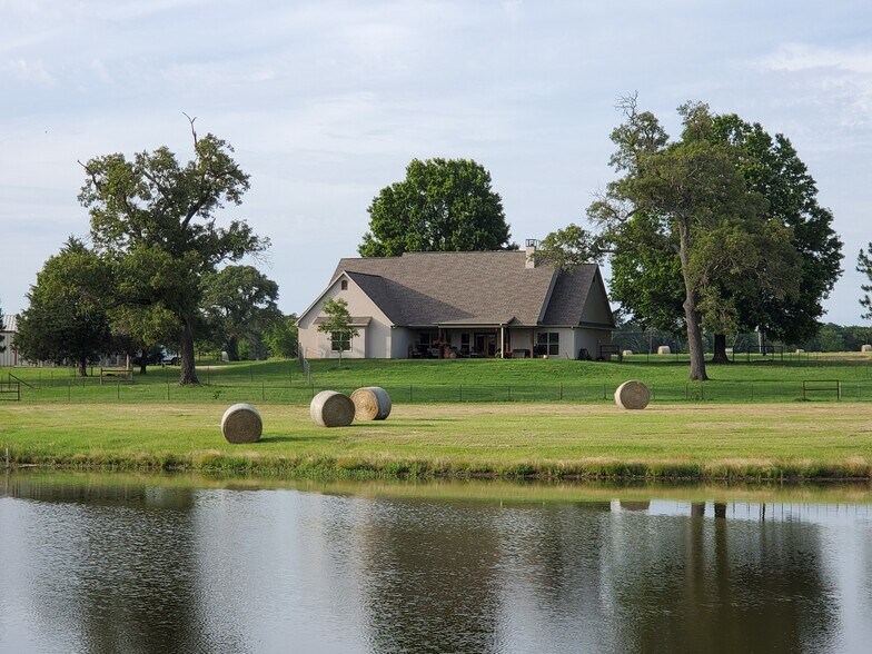 More Photos Of 2261 TX-276, Emory Specialty For Sale