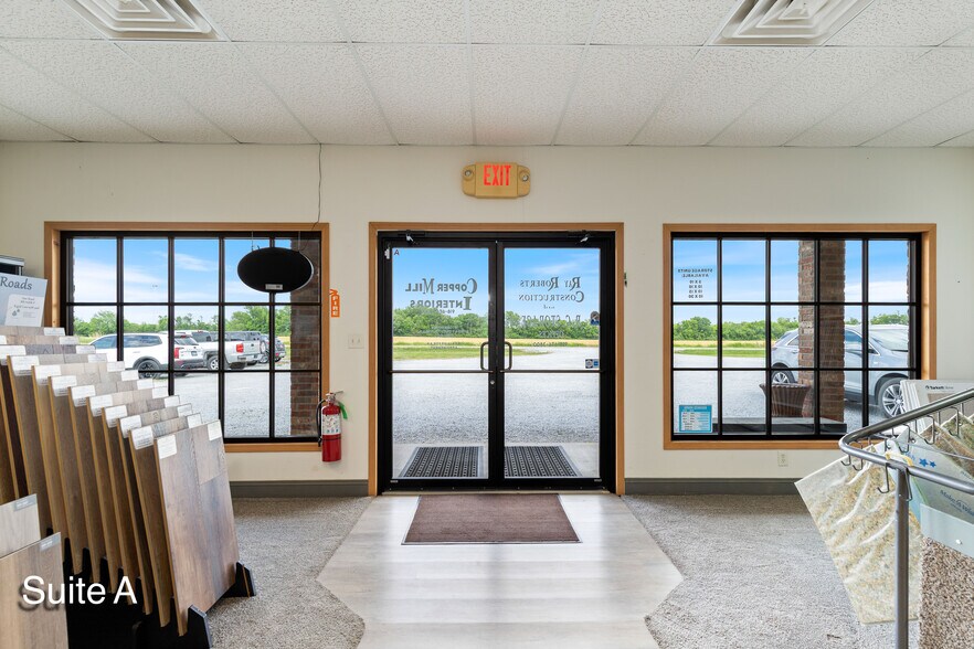 More Photos Of 19275 125 Hwy, Fairland General Retail For Sale