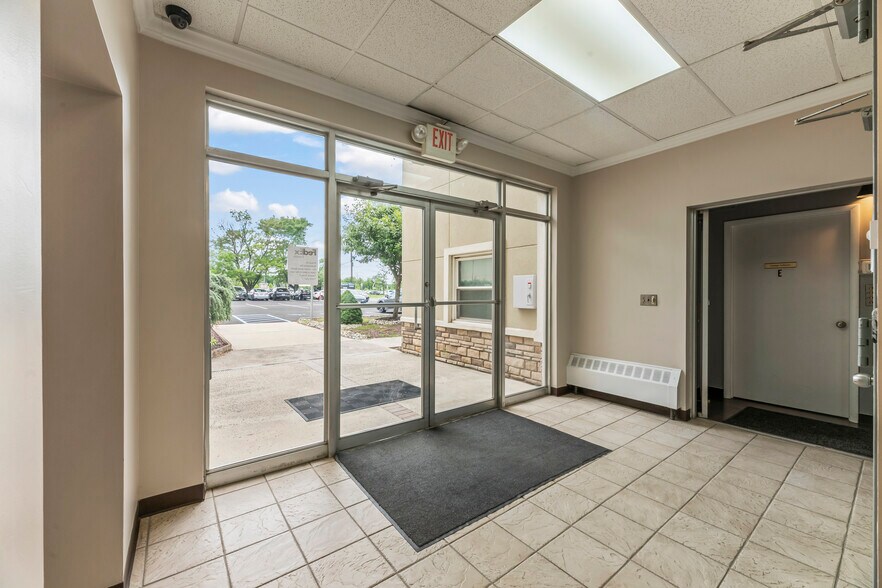 More Photos Of 37 Station Dr, Princeton Junction Office For Sale