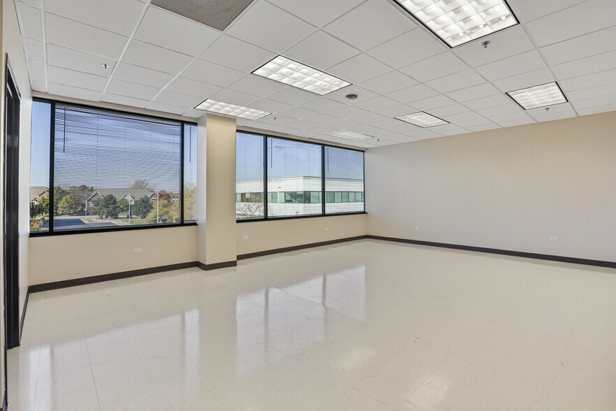 More Photos Of 14489 John Humphrey Dr, Orland Park Medical For Sale