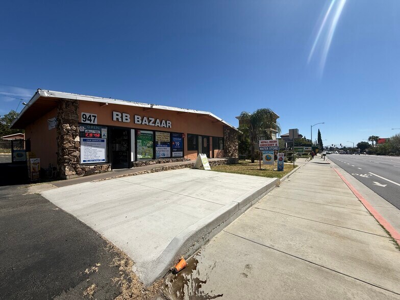 More Photos Of 947 W Ramsey St, Banning Freestanding For Sale
