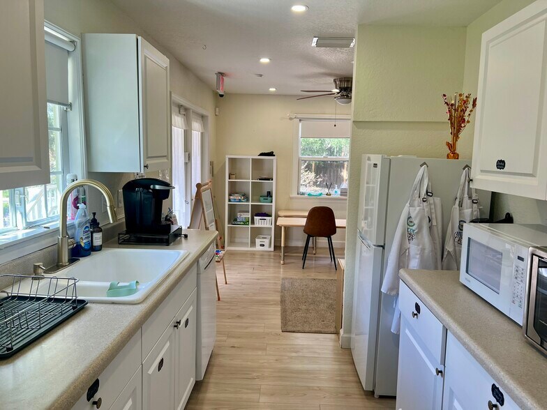 More Photos Of 2455 Ark Academy Ct, Sanford Office For Sale