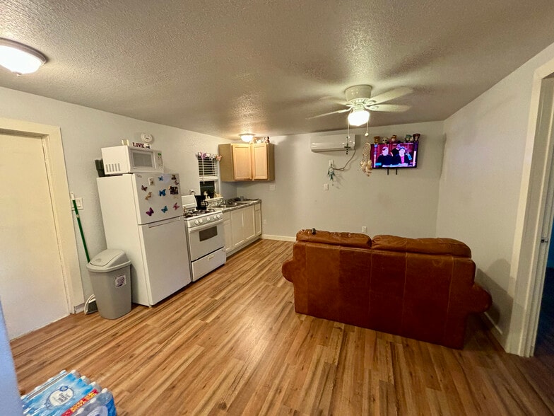 More Photos Of 3600 Reading St, Bacliff Manufactured Housing Mobile Home Park For Sale