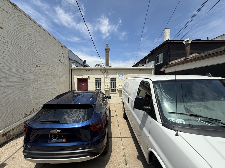 More Photos Of 517-523 W 9 Mile Rd, Ferndale Flex For Sale