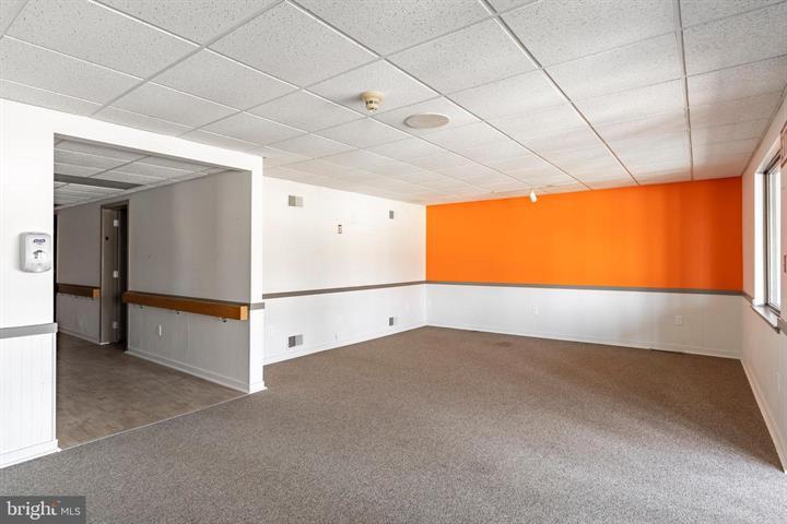 More Photos Of 915 N Hanover St, Elizabethtown Medical For Sale