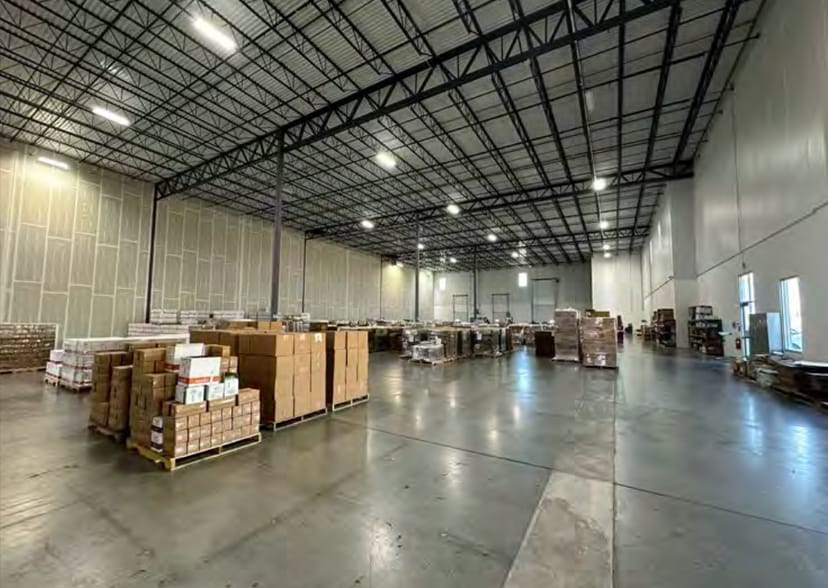 More Photos Of 8531 Trade Center Dr, West Chester Distribution For Lease