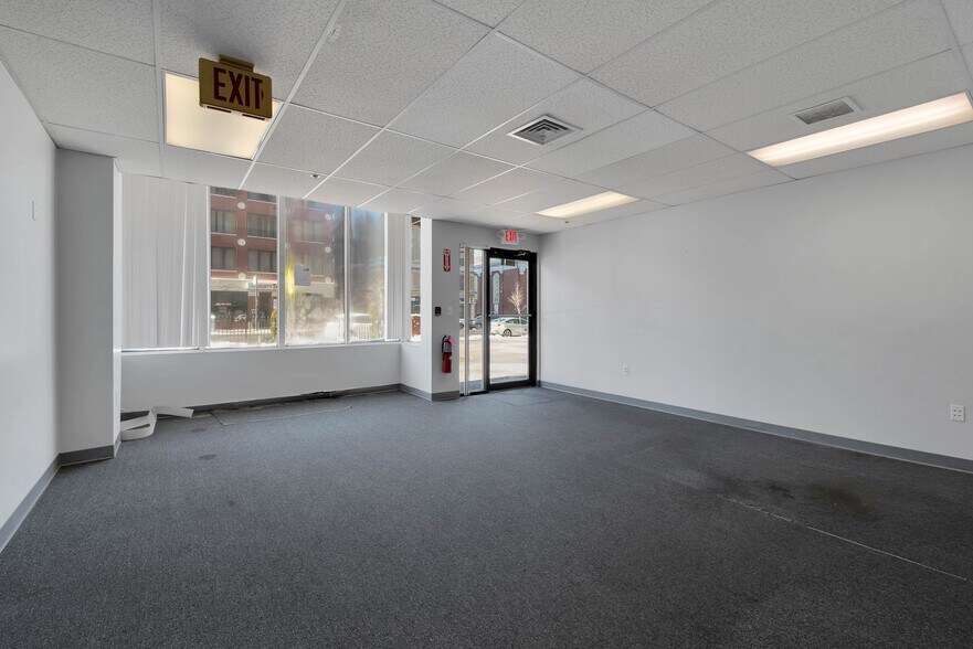 More Photos Of 250 Main St, Hartford Apartments For Lease
