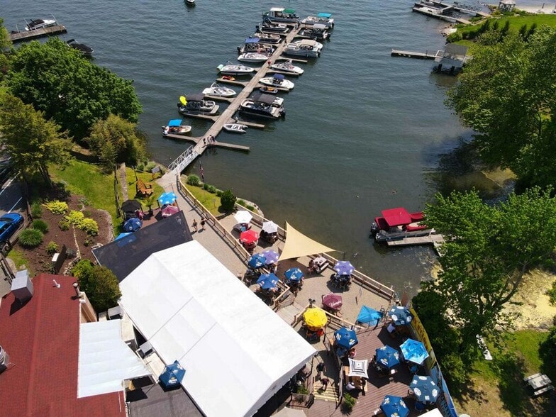 More Photos Of , Brookfield Unknown For Sale