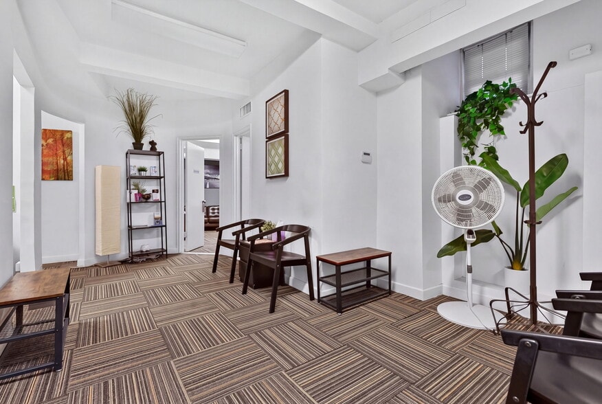More Photos Of 60 Plaza St E, Brooklyn Apartments For Sale
