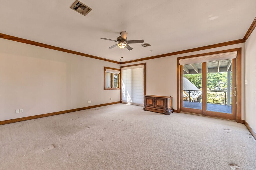More Photos Of 43 Pool Rd, Richards Specialty For Sale