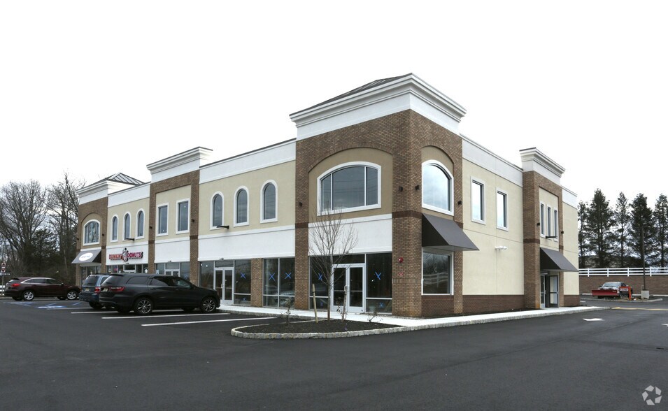 More Photos Of 123 State Route 33, Manalapan Township Storefront Retail Office For Lease
