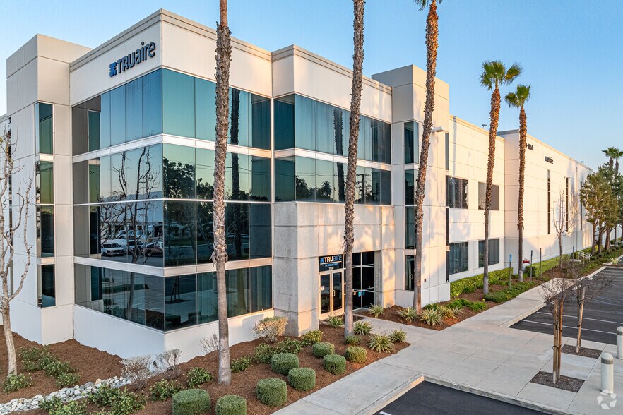 Primary Photo Of 11130-11290 Bloomfield Ave, Santa Fe Springs Distribution For Lease
