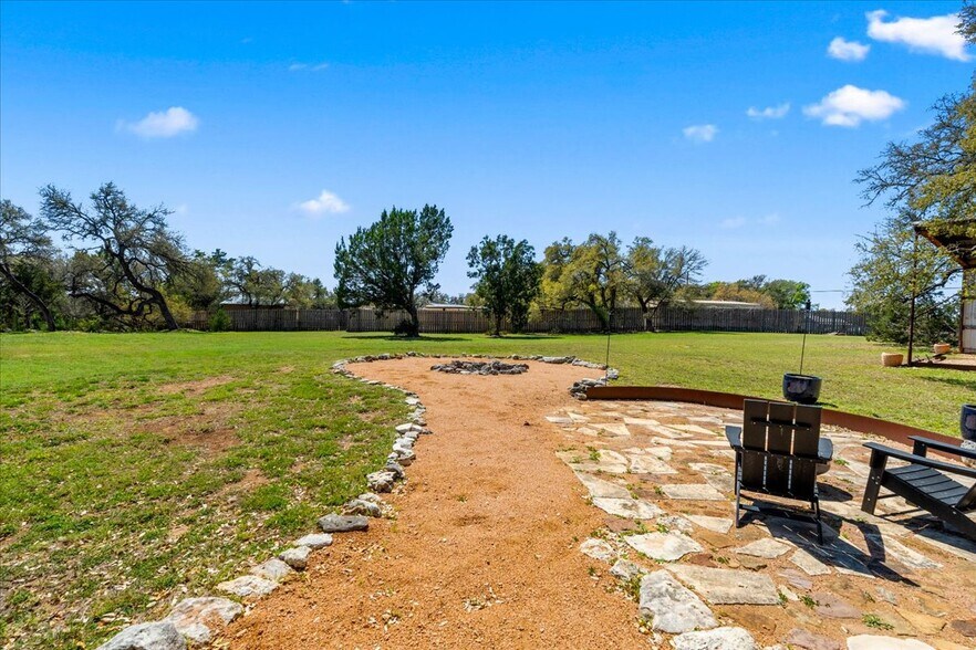 More Photos Of 14519 Fitzhugh Rd, Austin Specialty For Sale