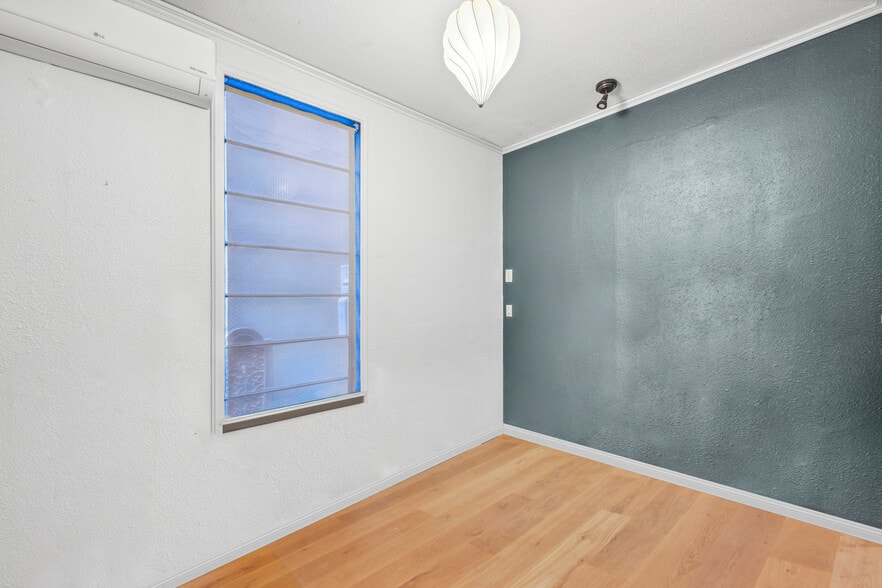 More Photos Of 3636 5th Ave, San Diego Office For Lease