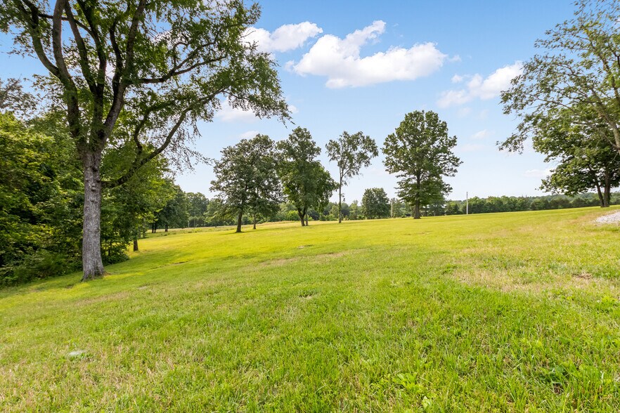 More Photos Of 1049 Oregon Rd, Lascassas Specialty For Sale