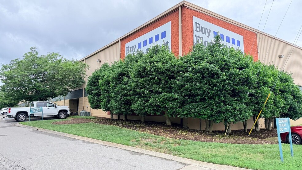More Photos Of 100-128 Powell Pl, Nashville Distribution For Lease