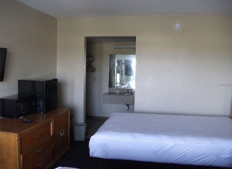 More Photos Of 701 E Fletcher Ave, Tampa Hotel For Sale